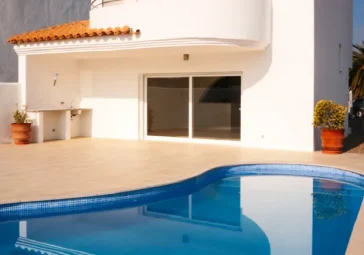Karl-Lagerfeld-Villas_feature-image-768x435
